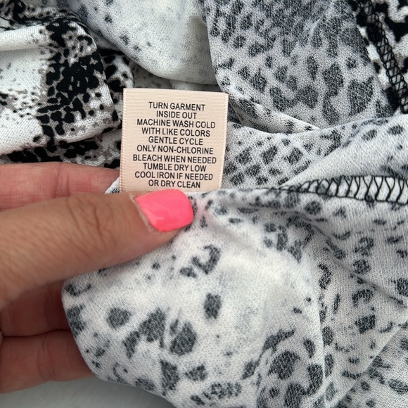 Blouse - Picture 6 of 6